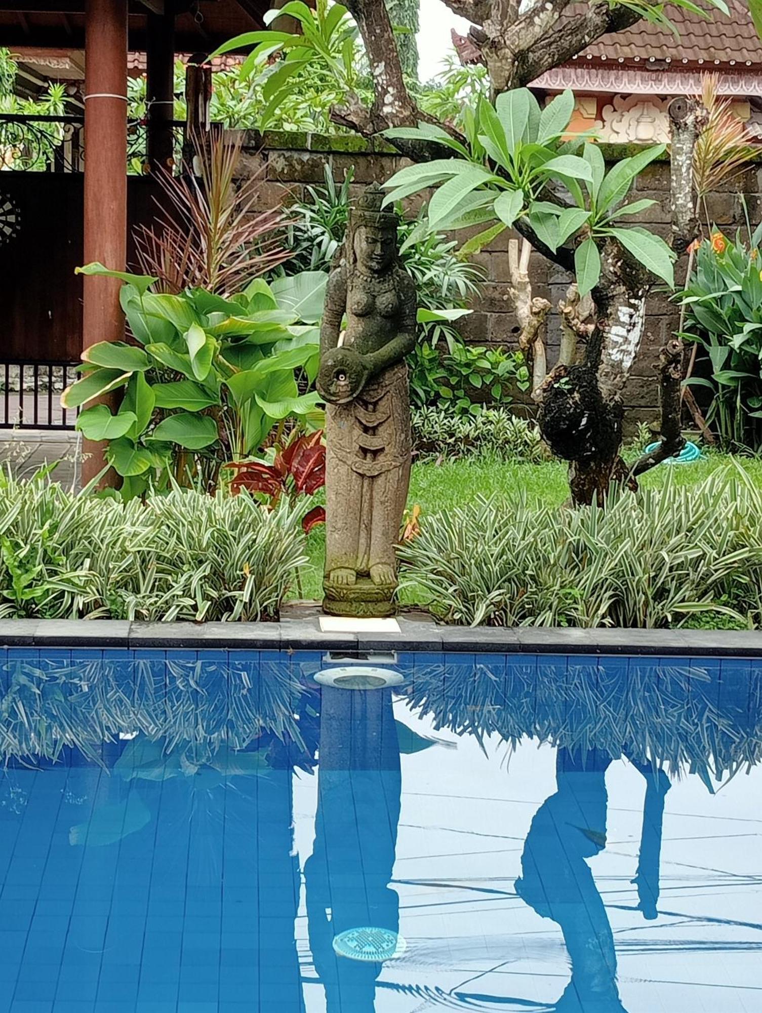 Pondok Indah Villa Ujung Exterior foto